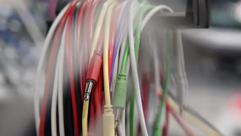 OEM vs Aftermarket Wire Harness: Key Differences